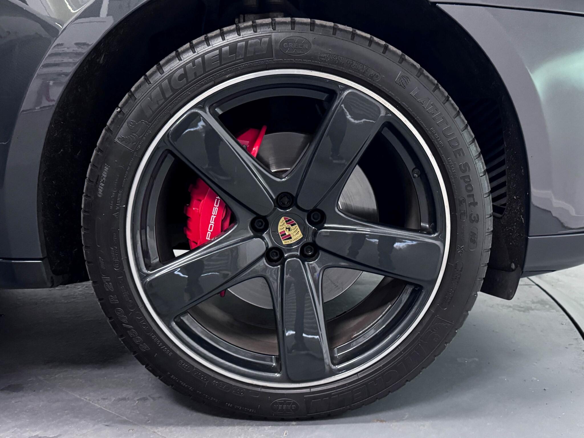 Porsche Macan view 67