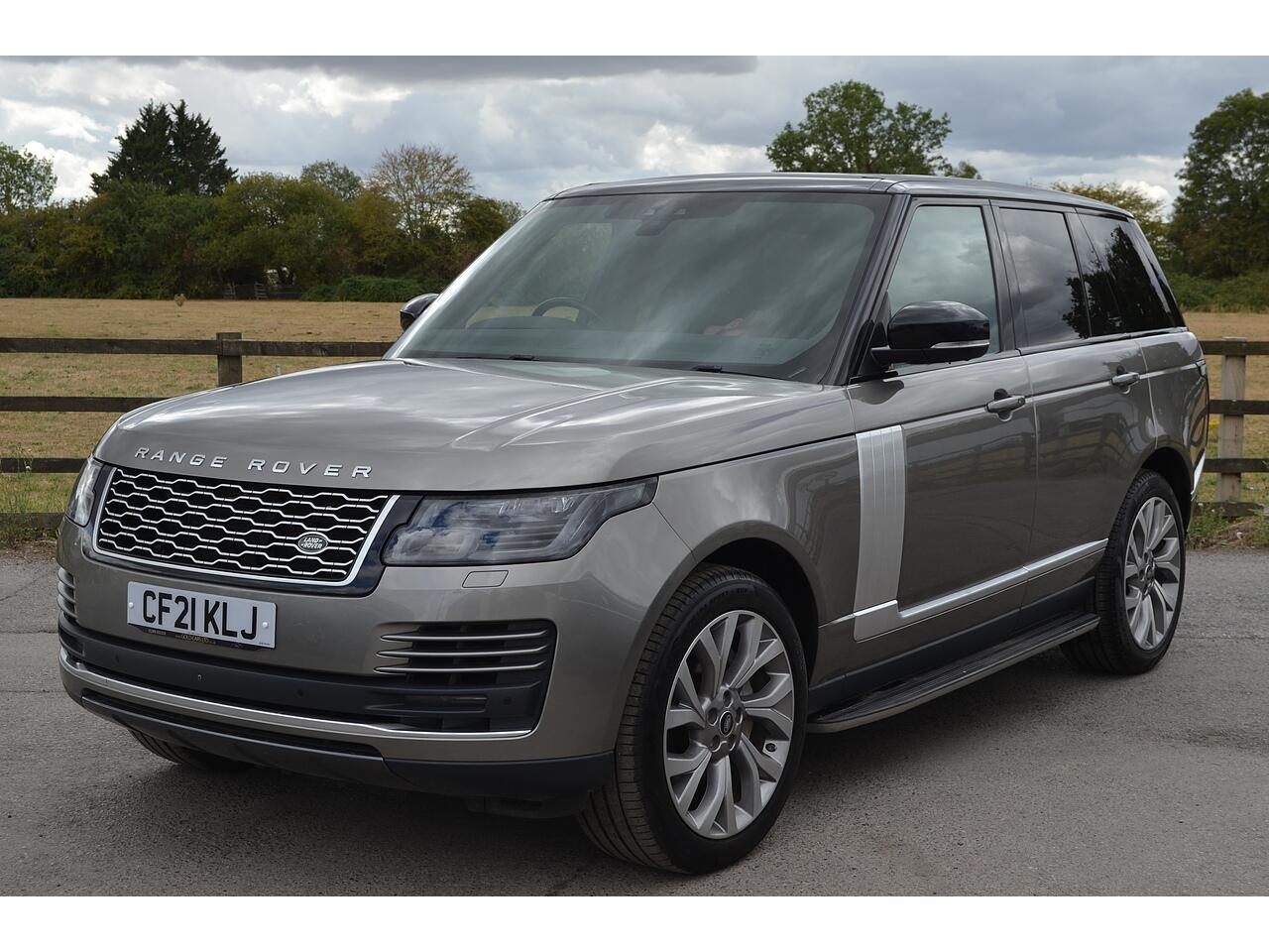 Land Rover Range Rover view 5
