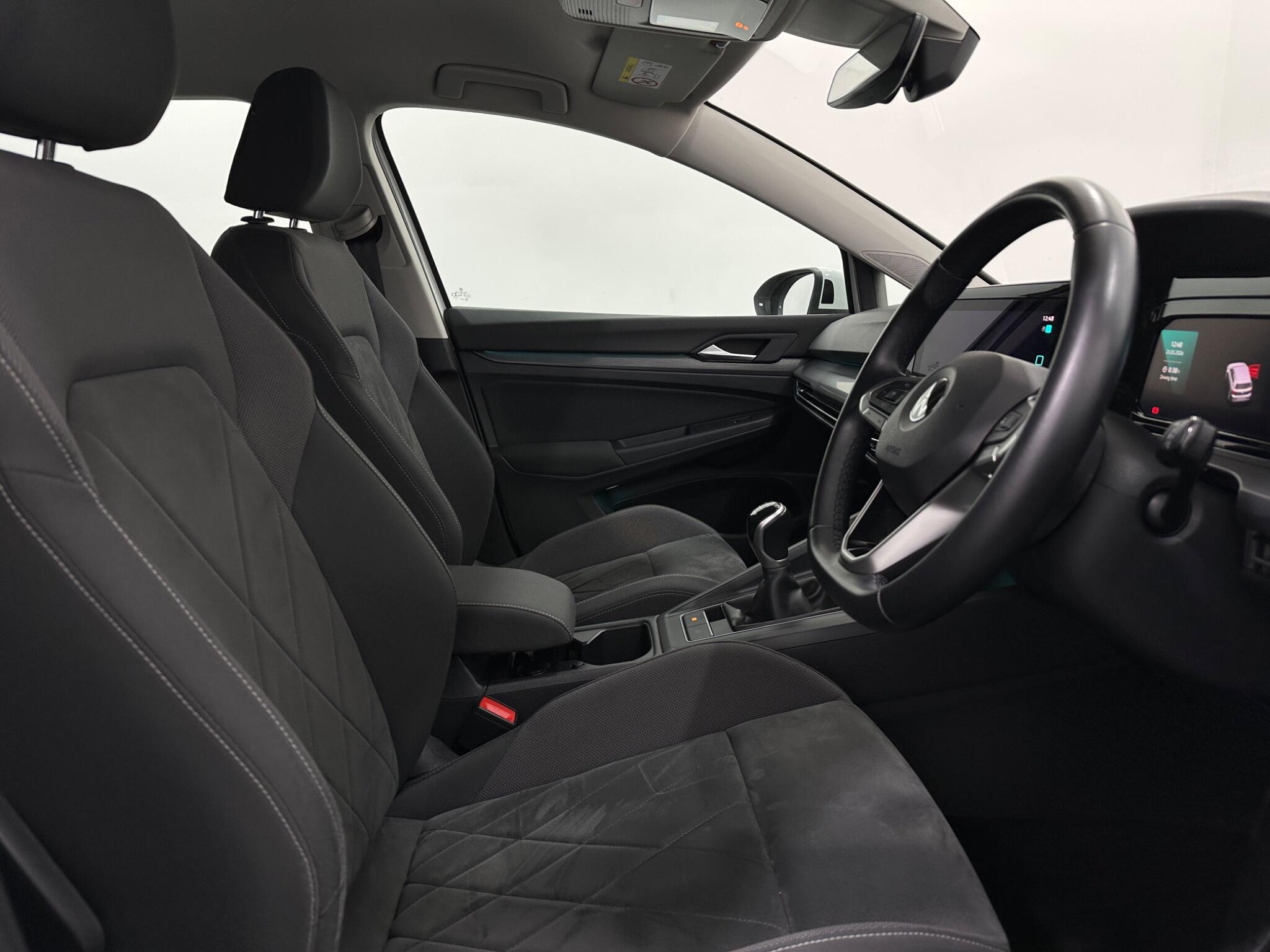 Volkswagen Golf view 31