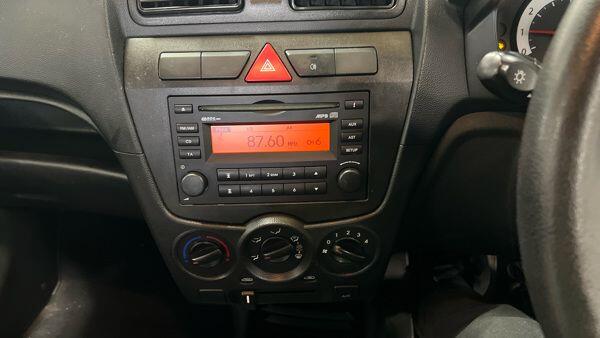 Kia Picanto view 9