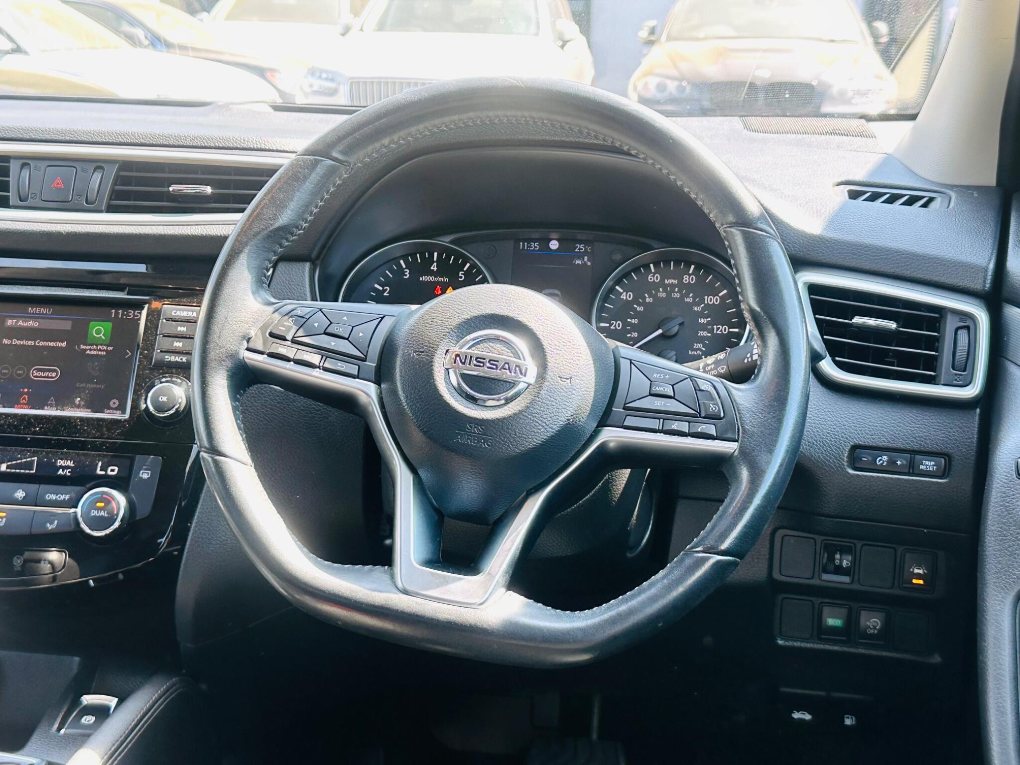 Nissan Qashqai view 25