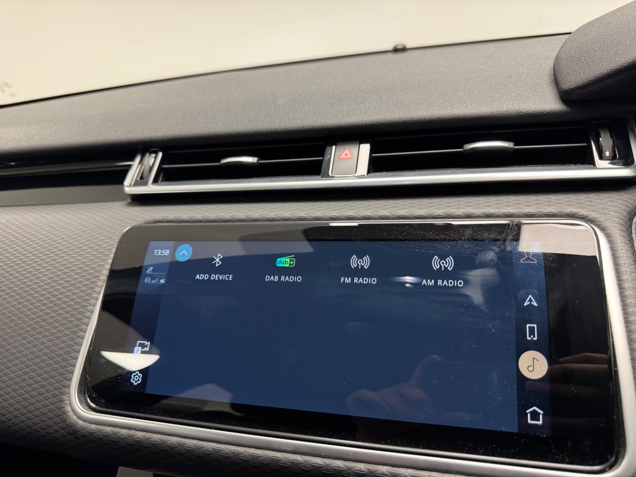 Land Rover Range Rover Velar view 18