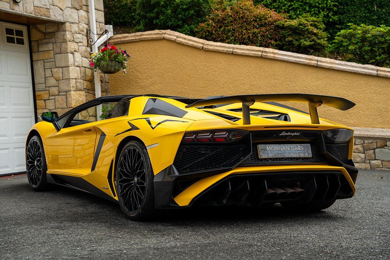 Lamborghini Aventador view 10