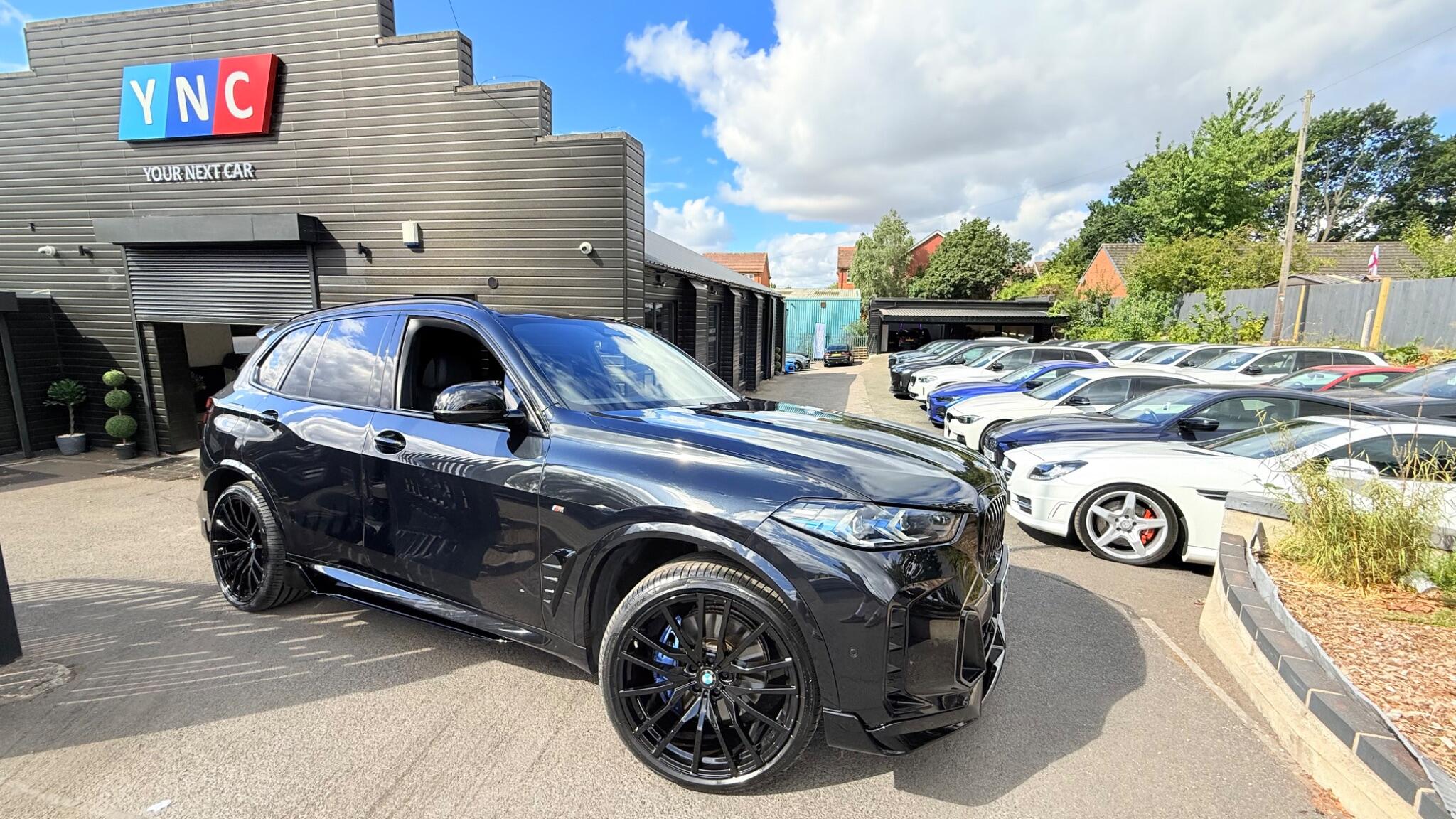 BMW X5 view 11