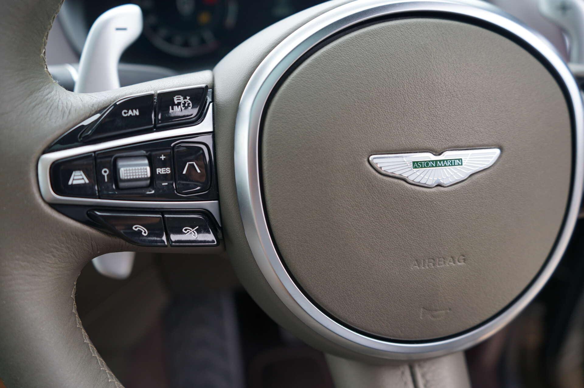 Aston Martin DBX view 19