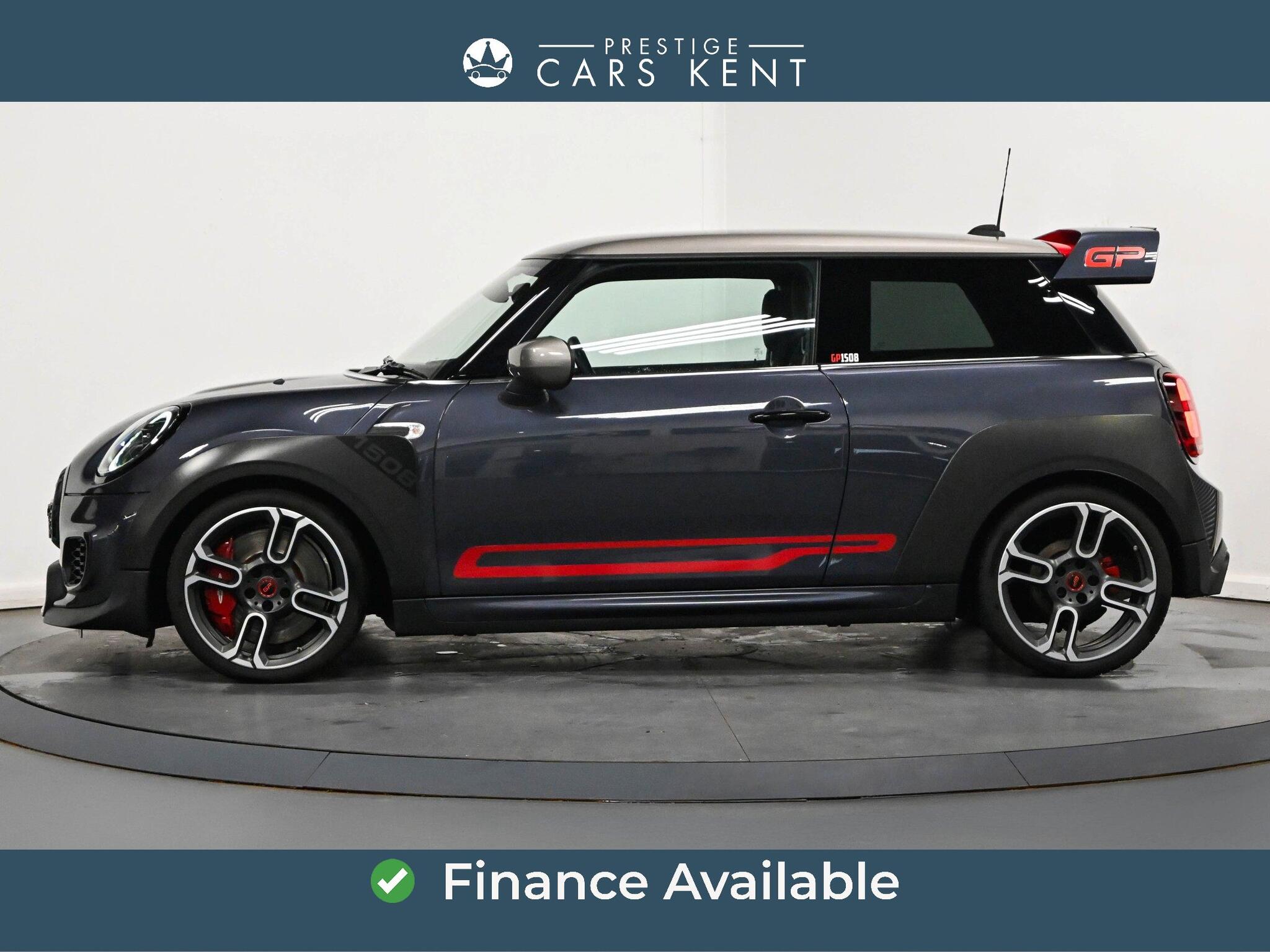 Mini Hatch view 4