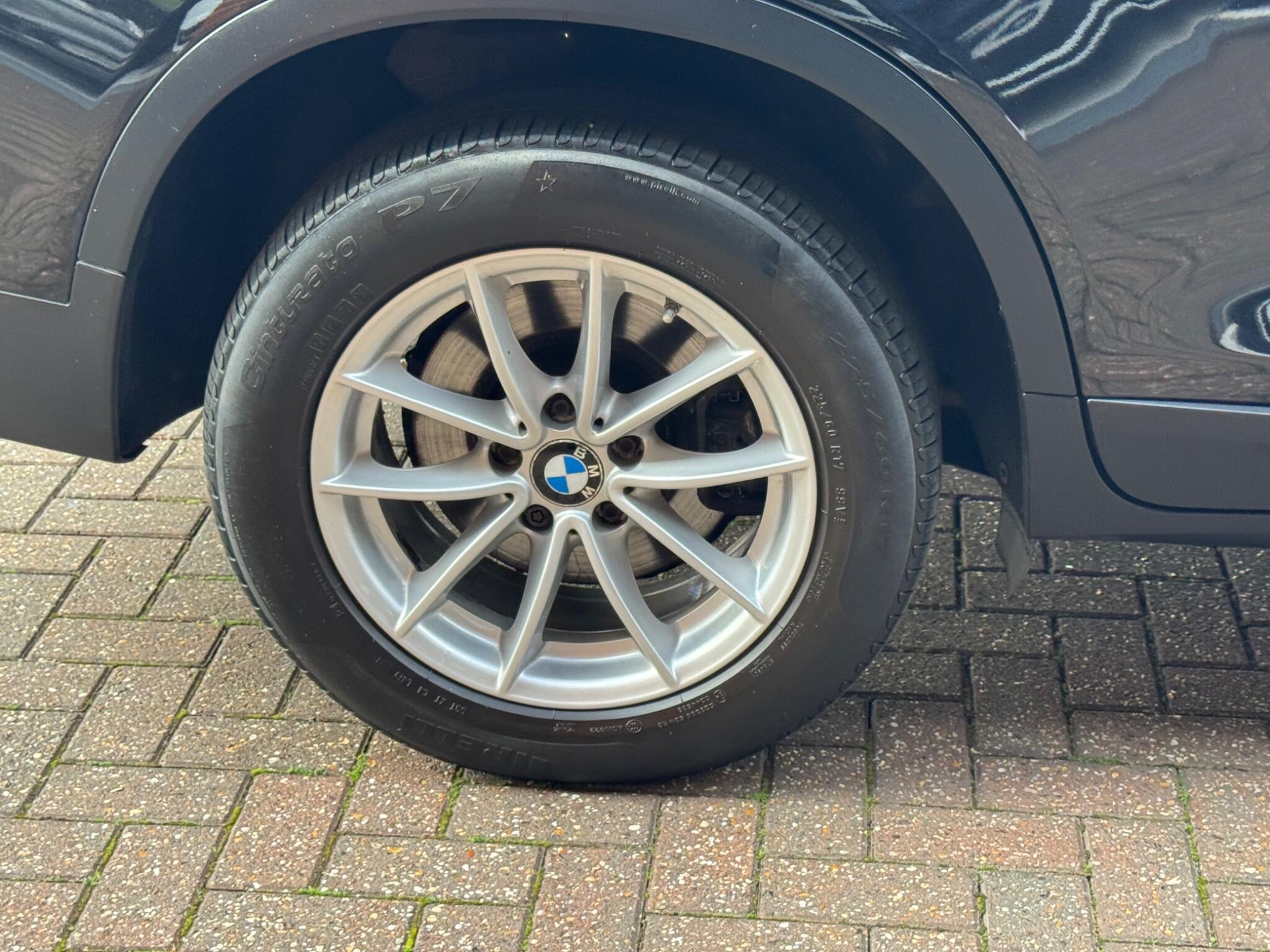 BMW X3 view 33