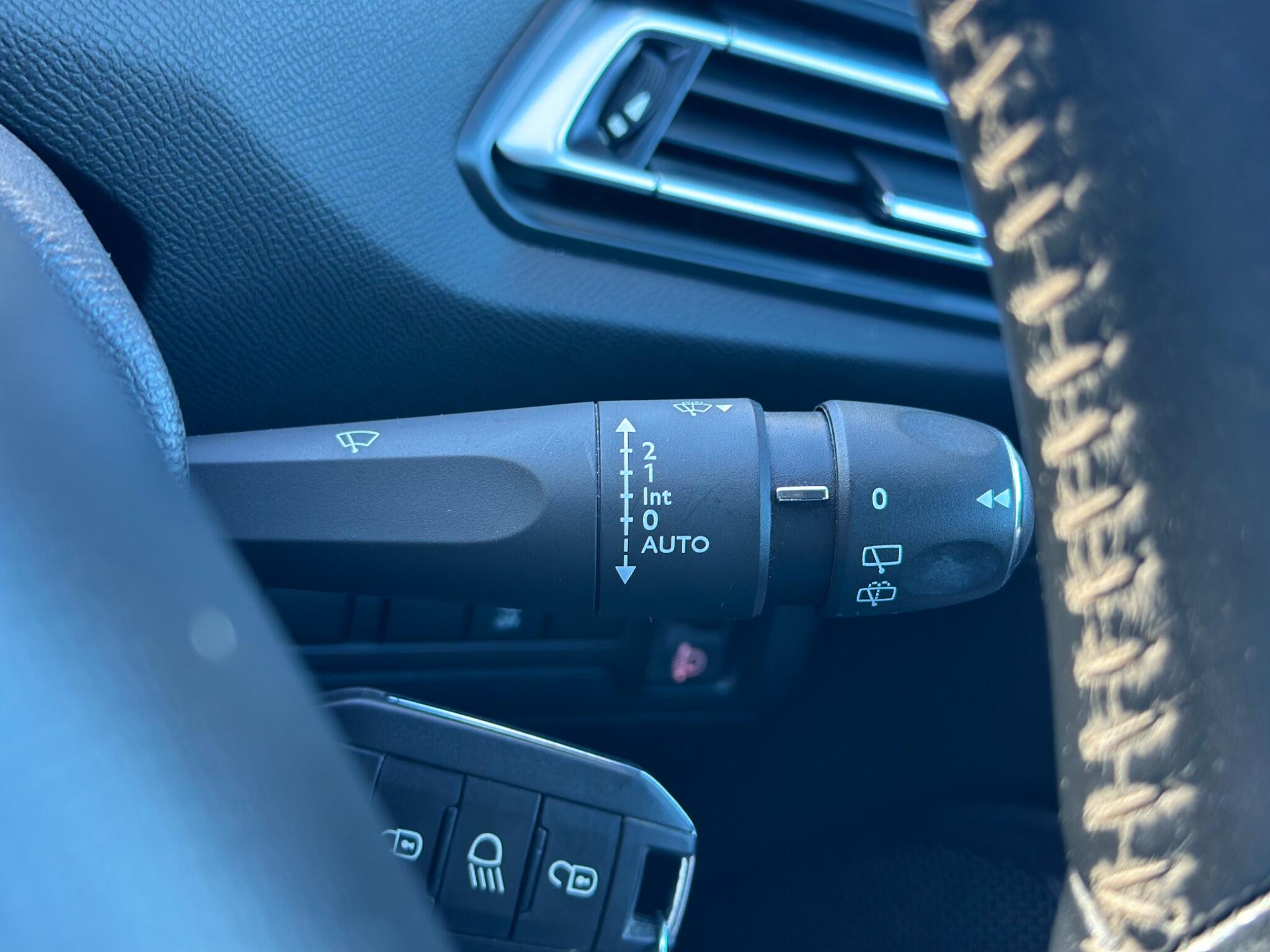 Peugeot 308 view 29