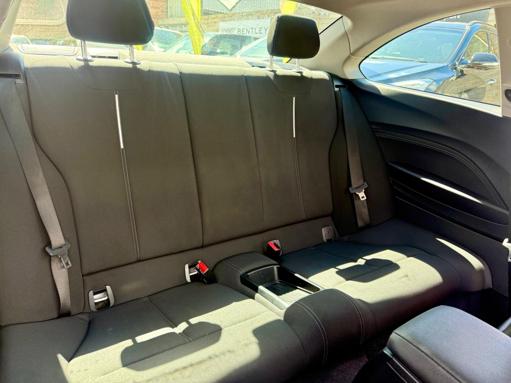 BMW 2 Series view 8