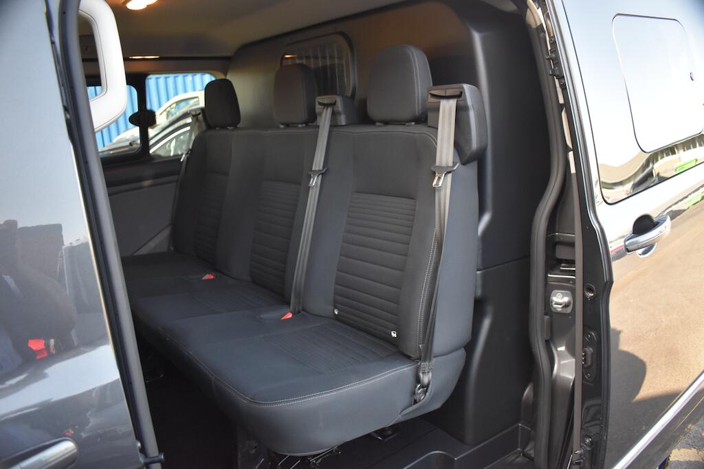 Ford Transit Custom view 13