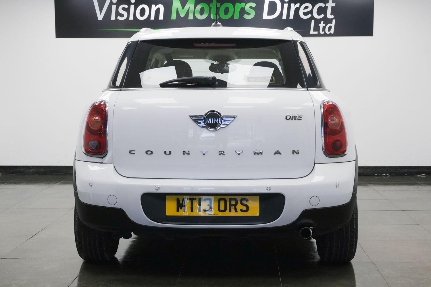 MINI Countryman view 2
