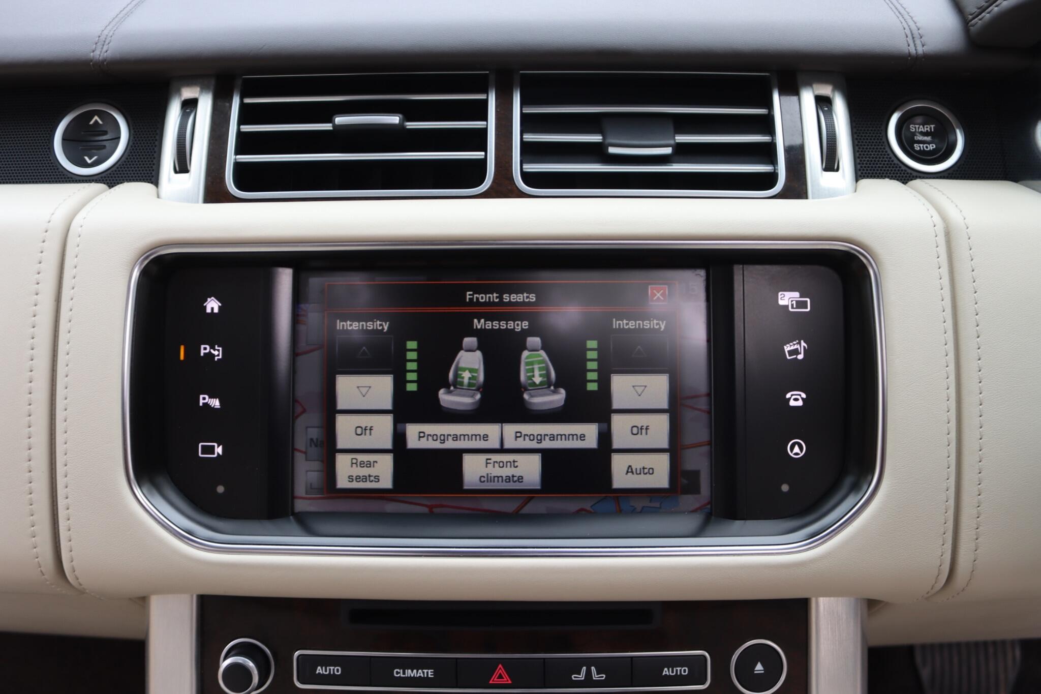 Land Rover Range Rover view 66