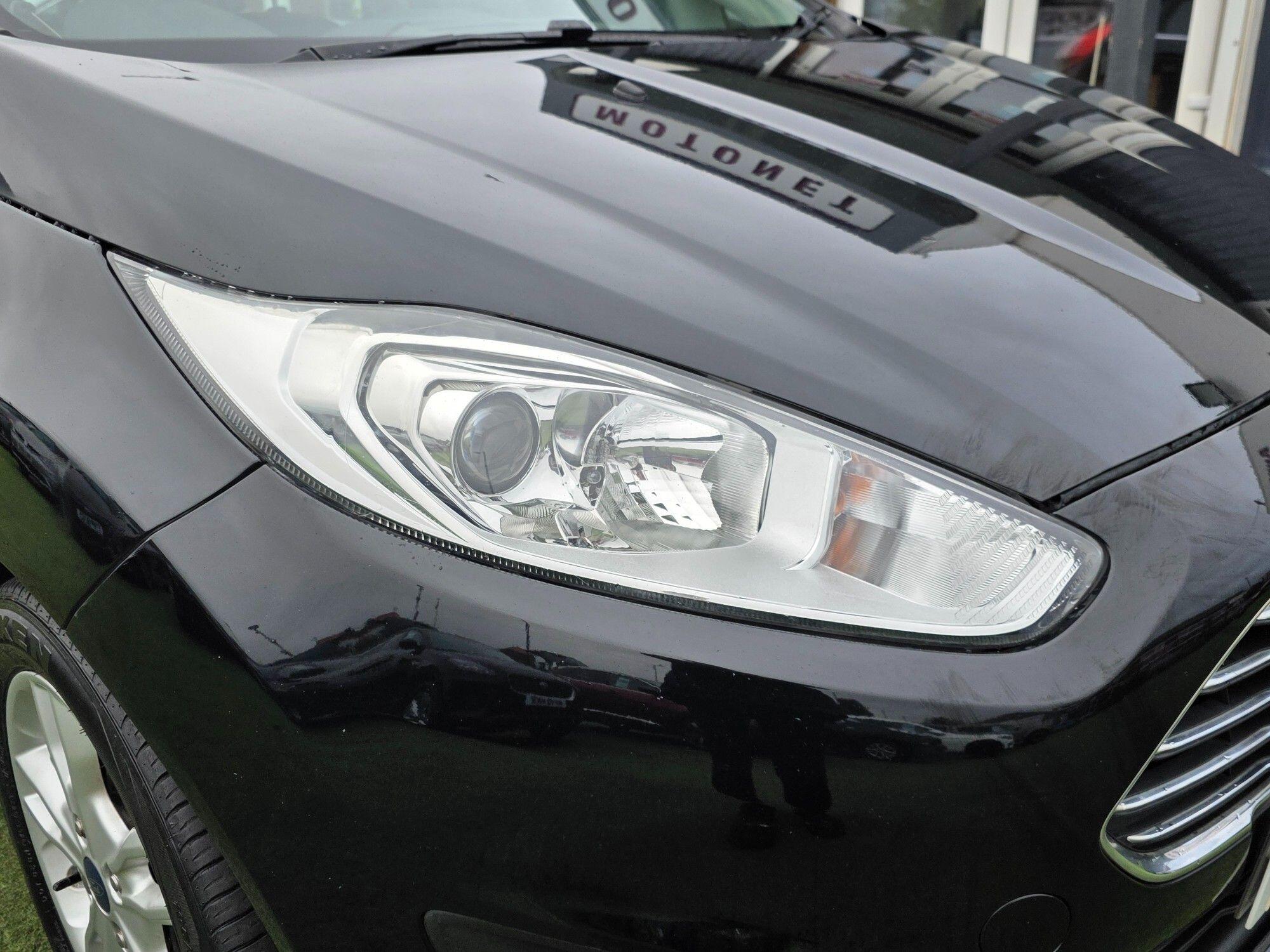 Ford Fiesta view 22