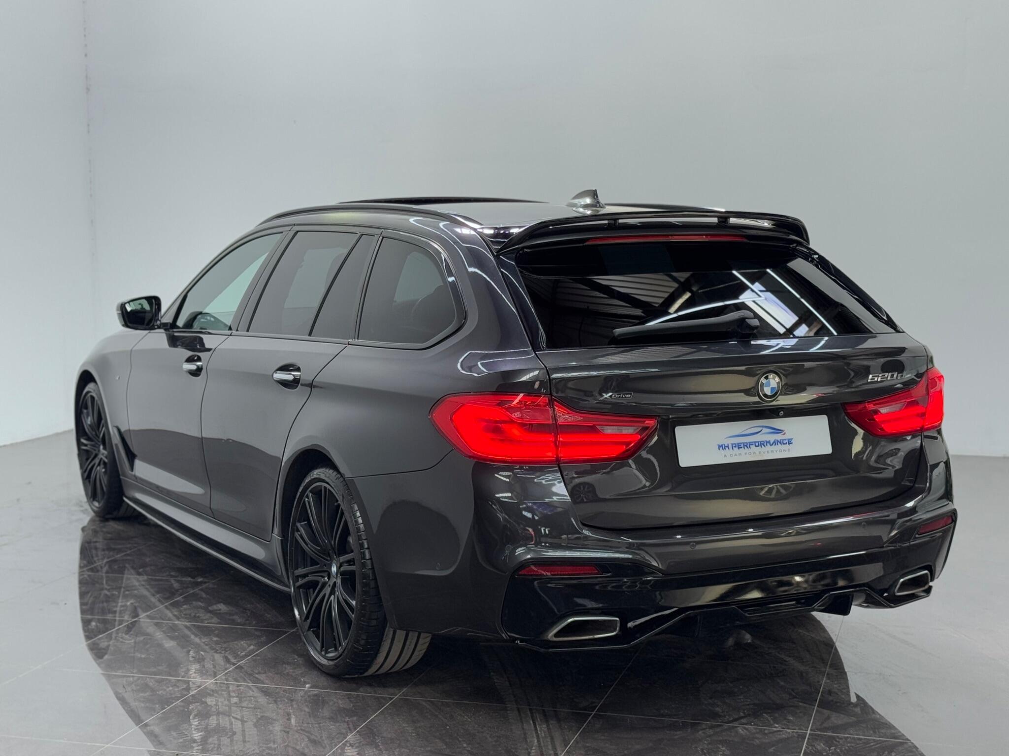 BMW 5 Series view 69
