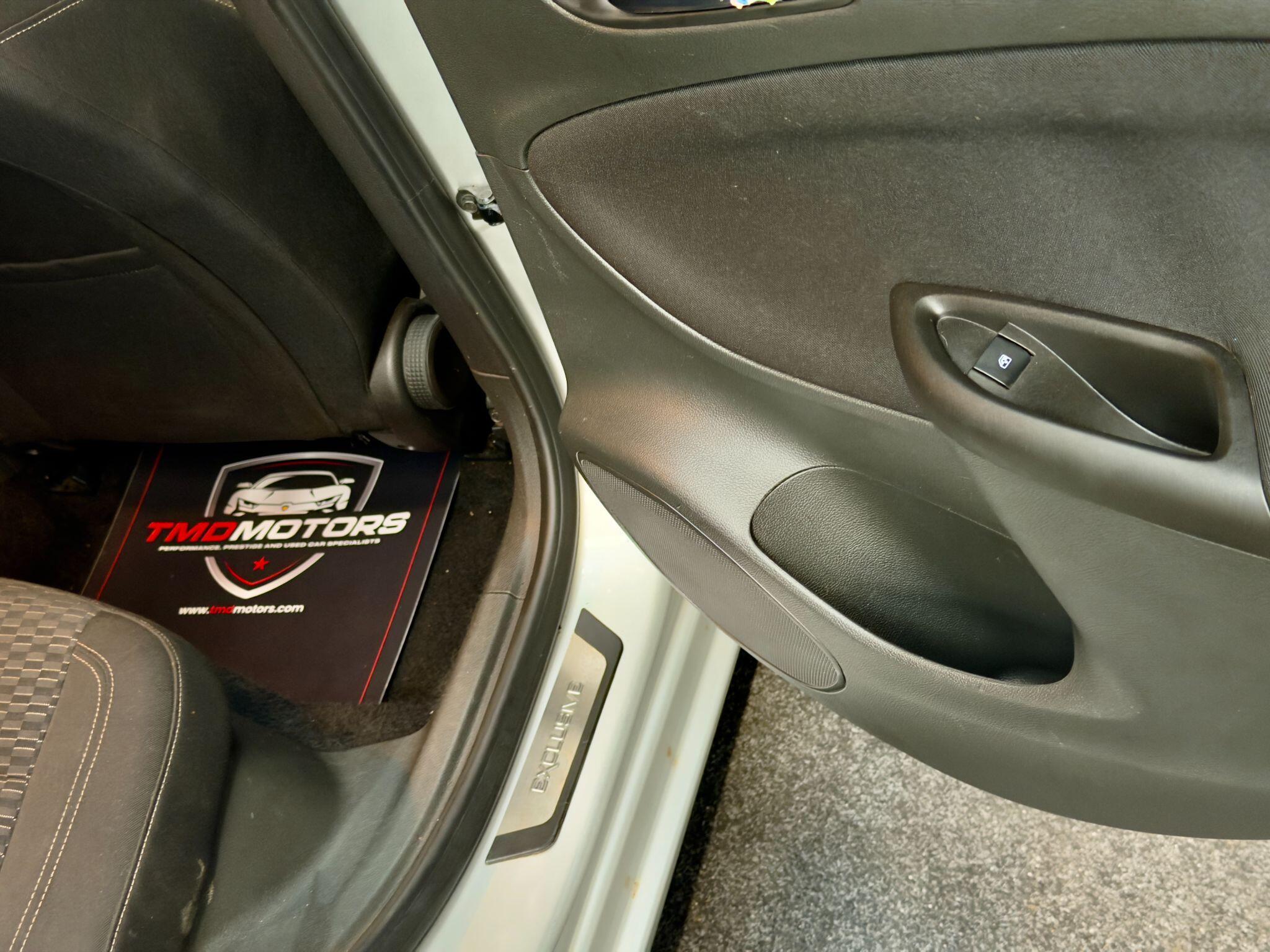 Vauxhall Astra view 19