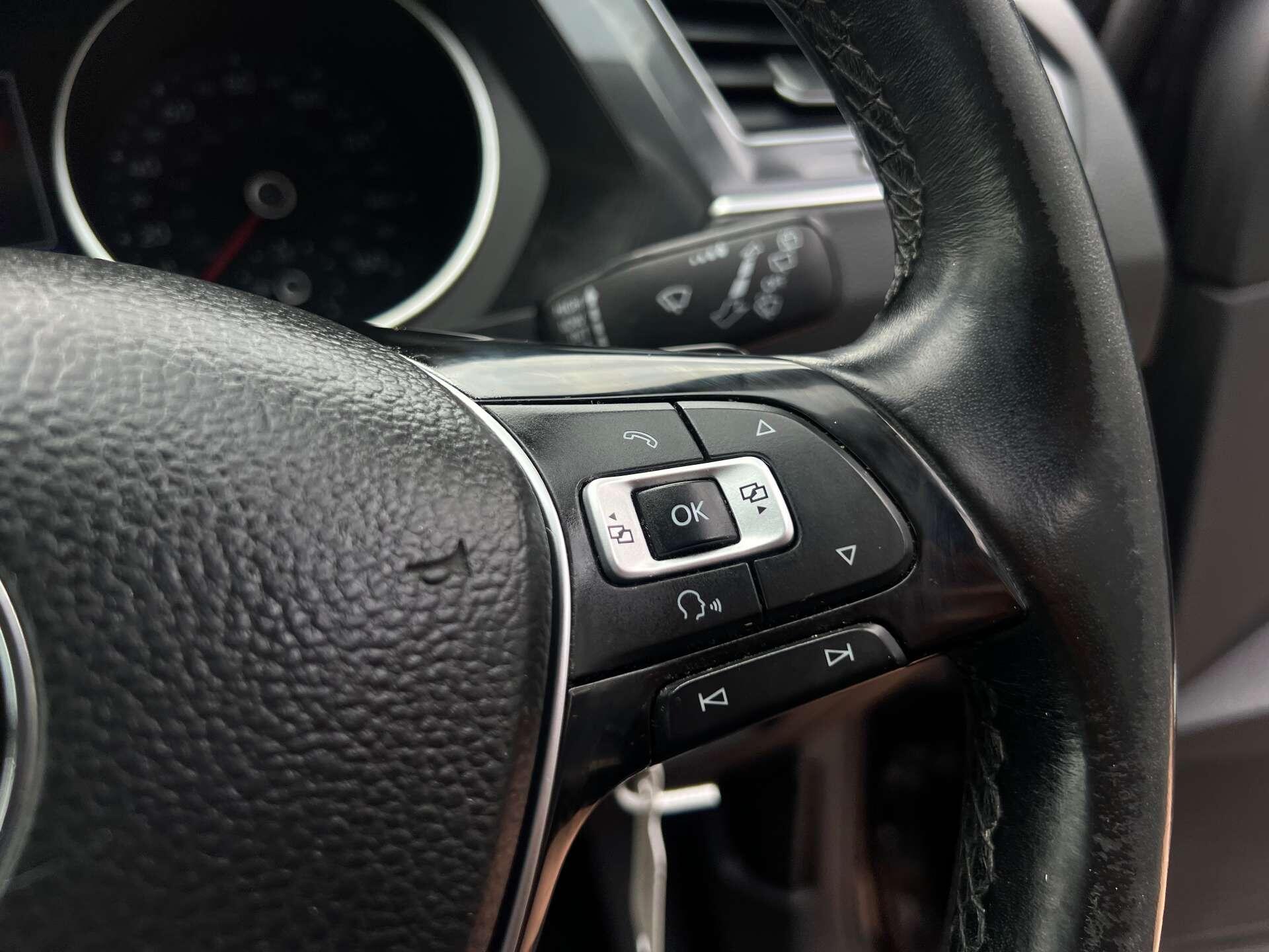 Volkswagen Tiguan view 19