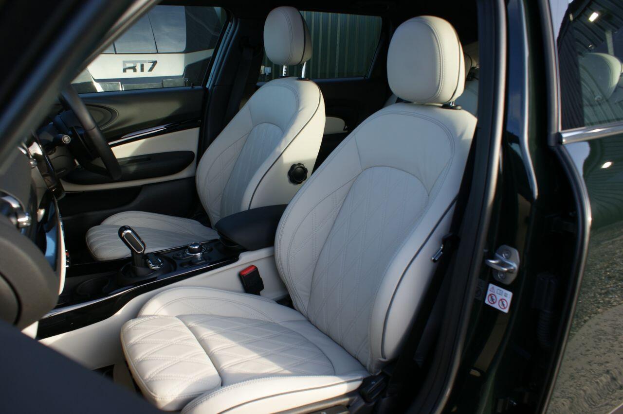 Mini Clubman view 32