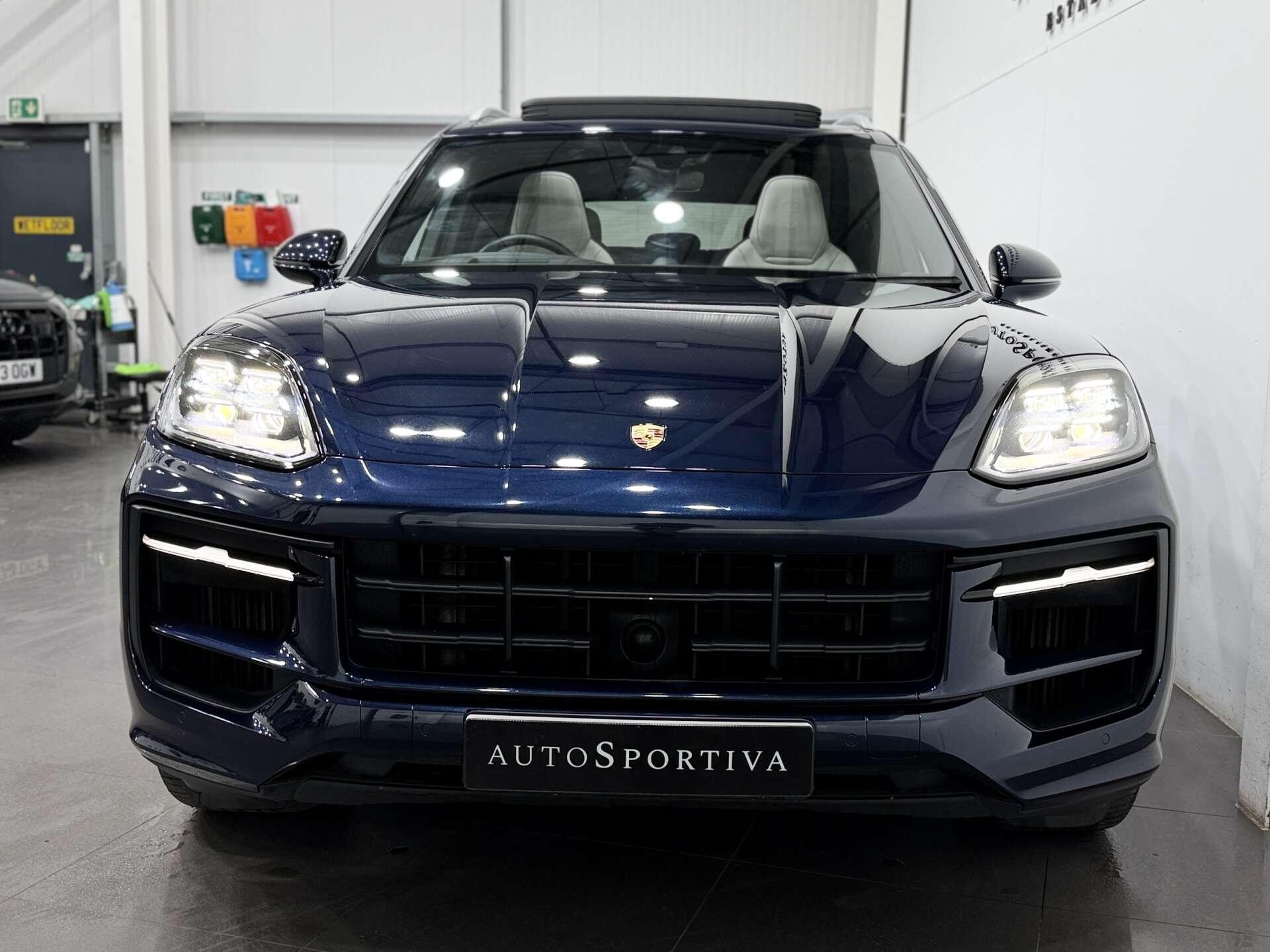 Porsche Cayenne view 6