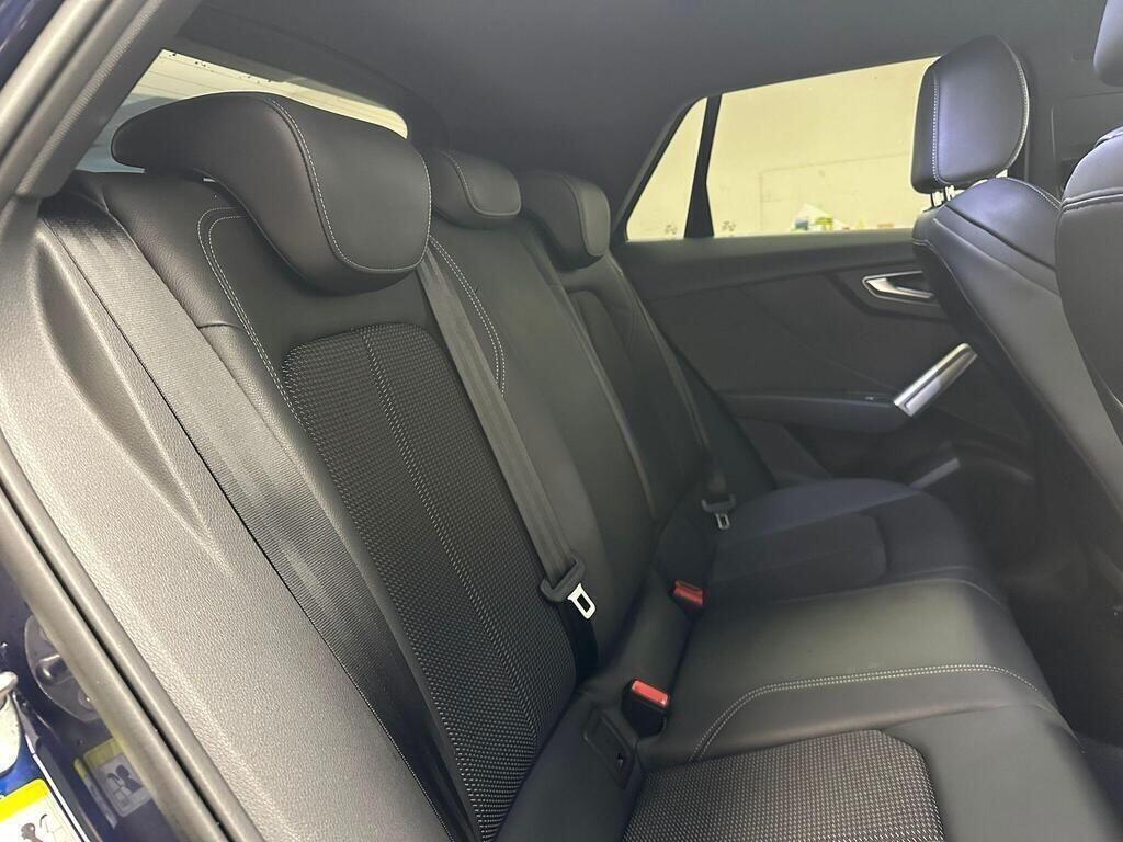 Audi Q2 view 9