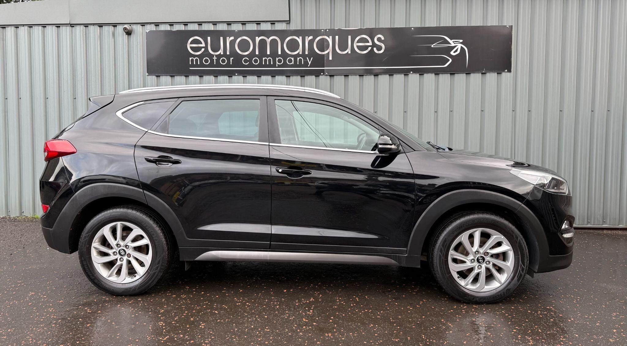 Hyundai Tucson view 2