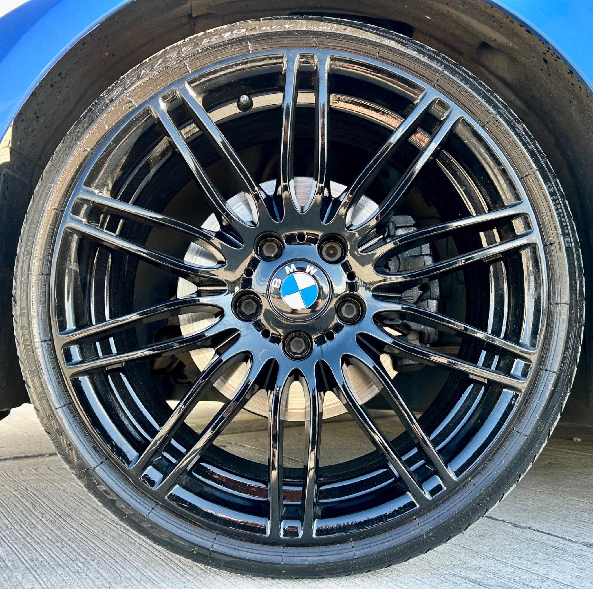 BMW 3 Series view 25