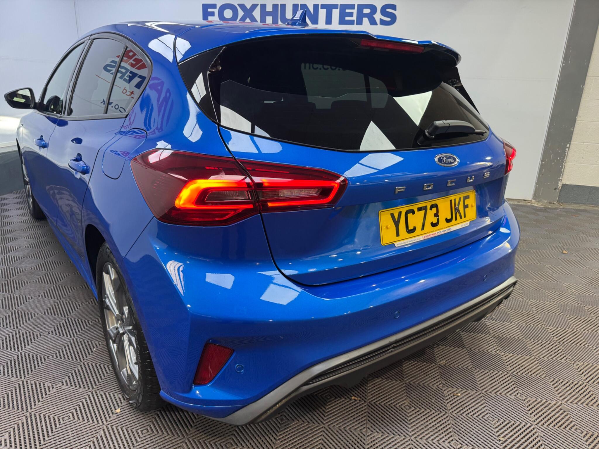 Ford Focus view 26