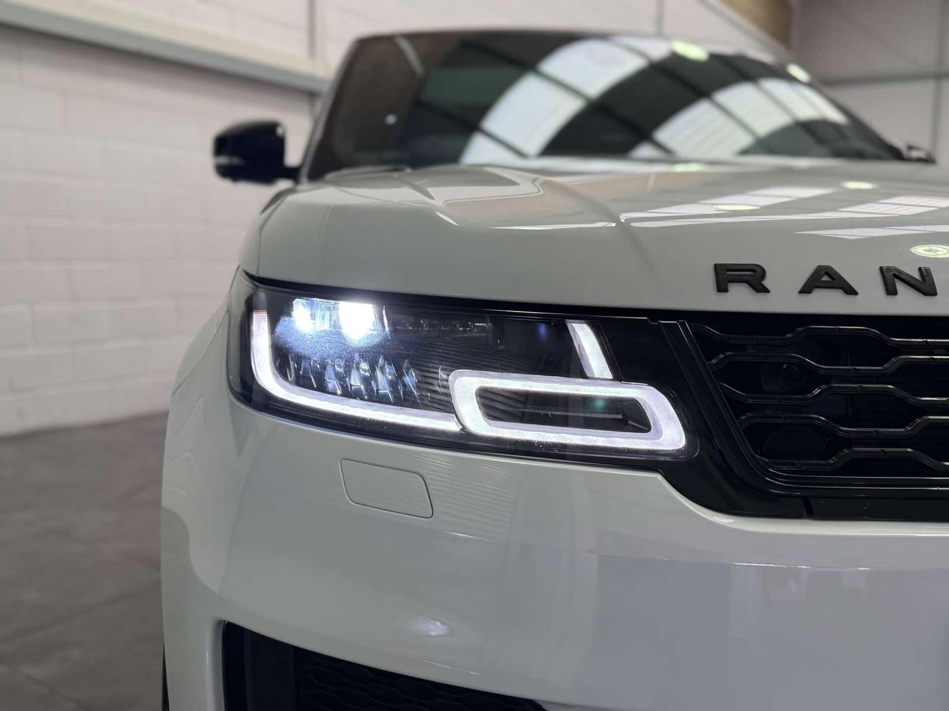 Land Rover Range Rover Sport view 11