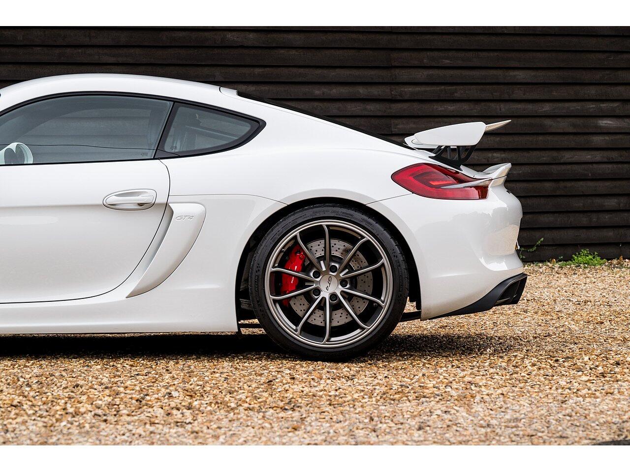 Porsche Cayman view 17