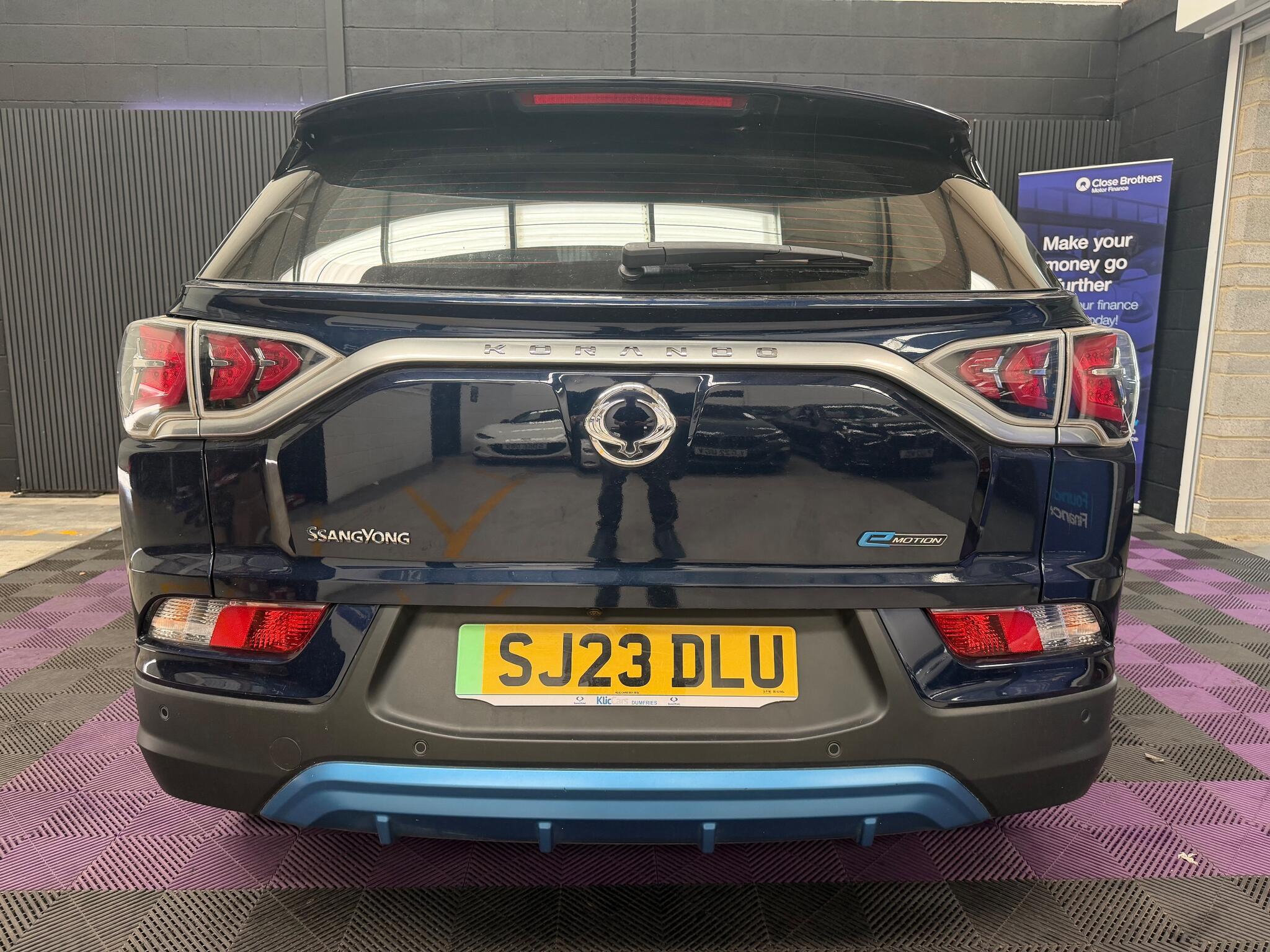 KGM Korando E-Motion view 7