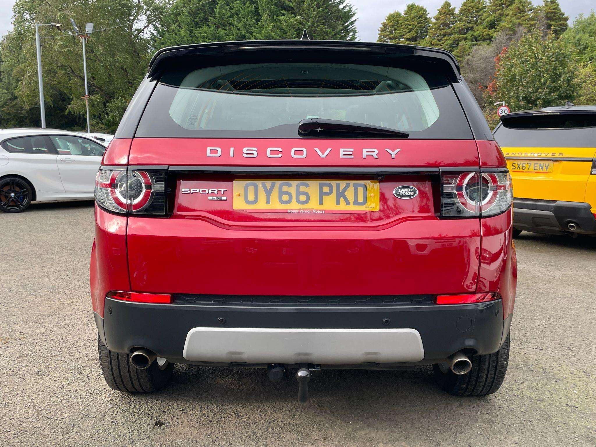 Land Rover Discovery Sport view 10