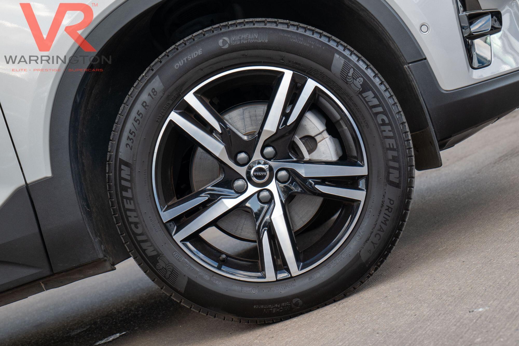 Volvo XC40 view 38