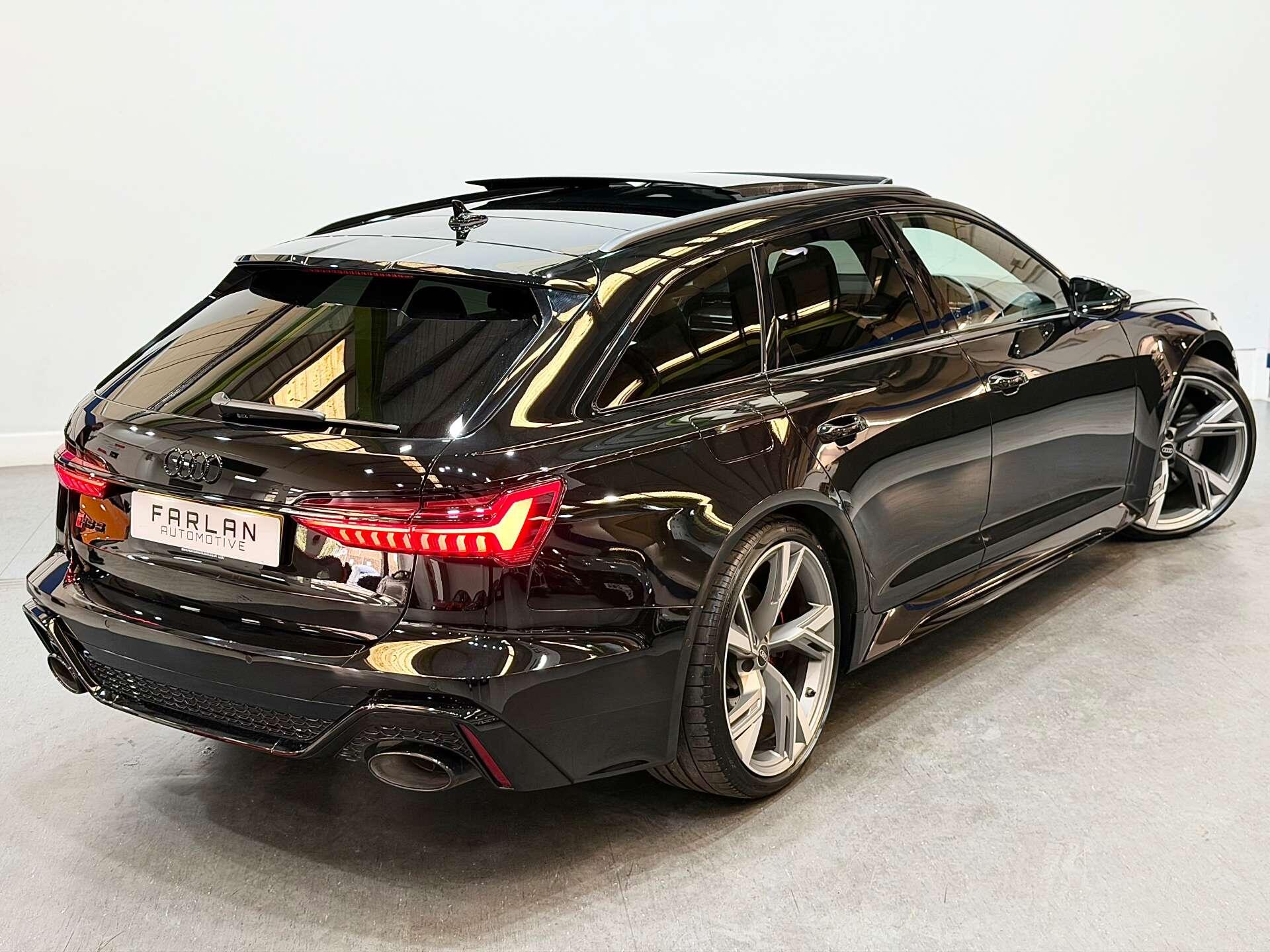 Audi RS6 view 20