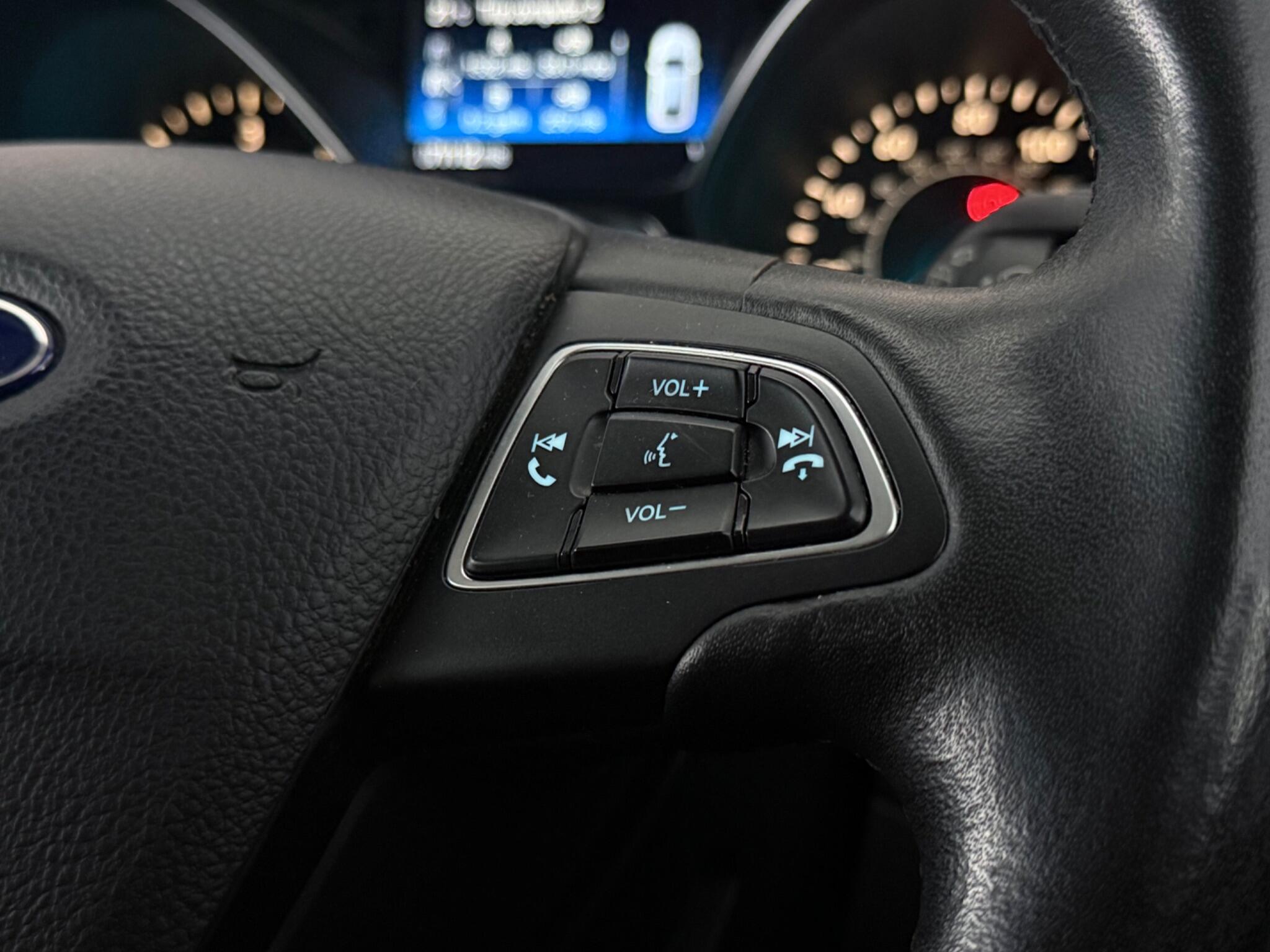 Ford Kuga view 14