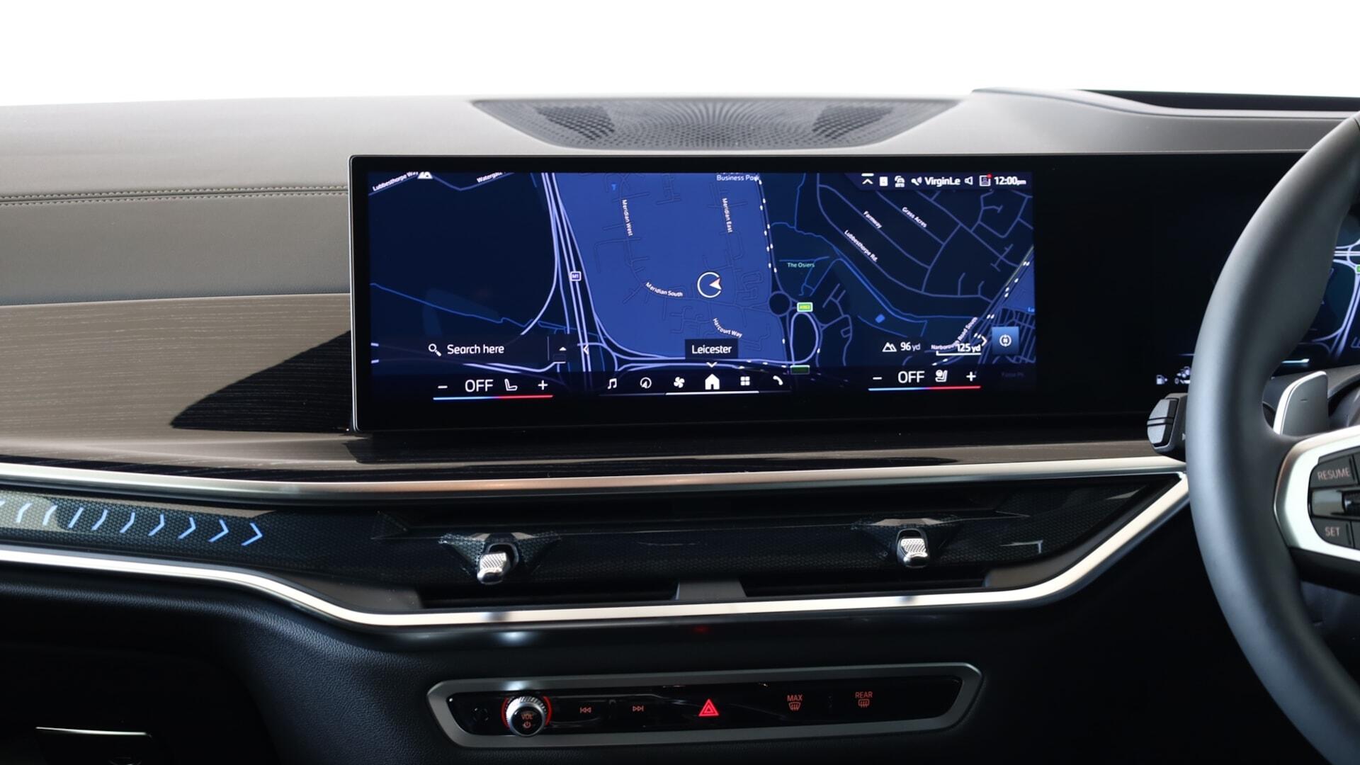 BMW X5 view 8