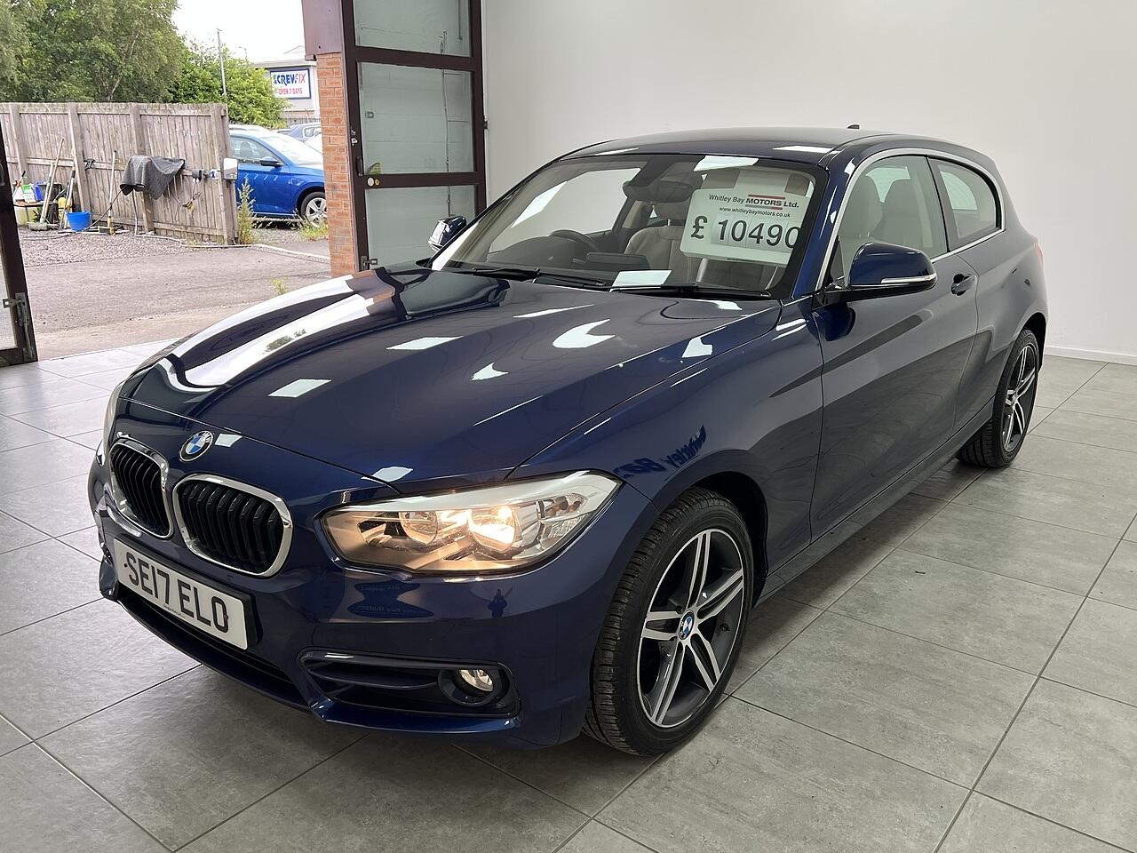 BMW 1 Series view 6
