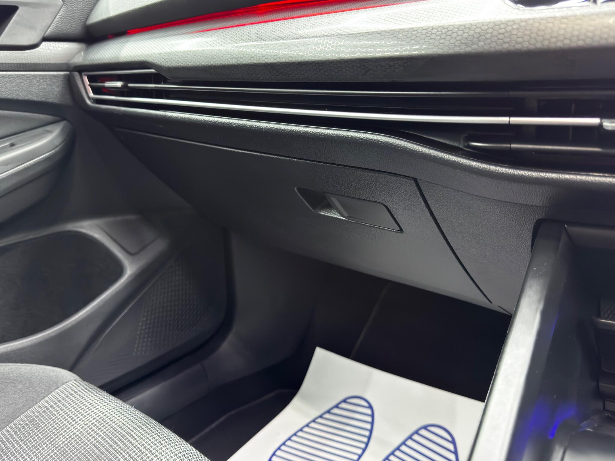 Volkswagen Golf view 37