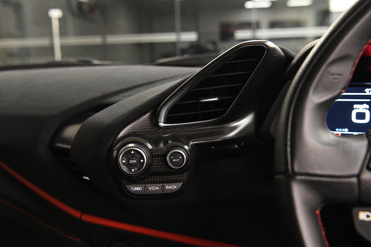 Ferrari 488 view 21