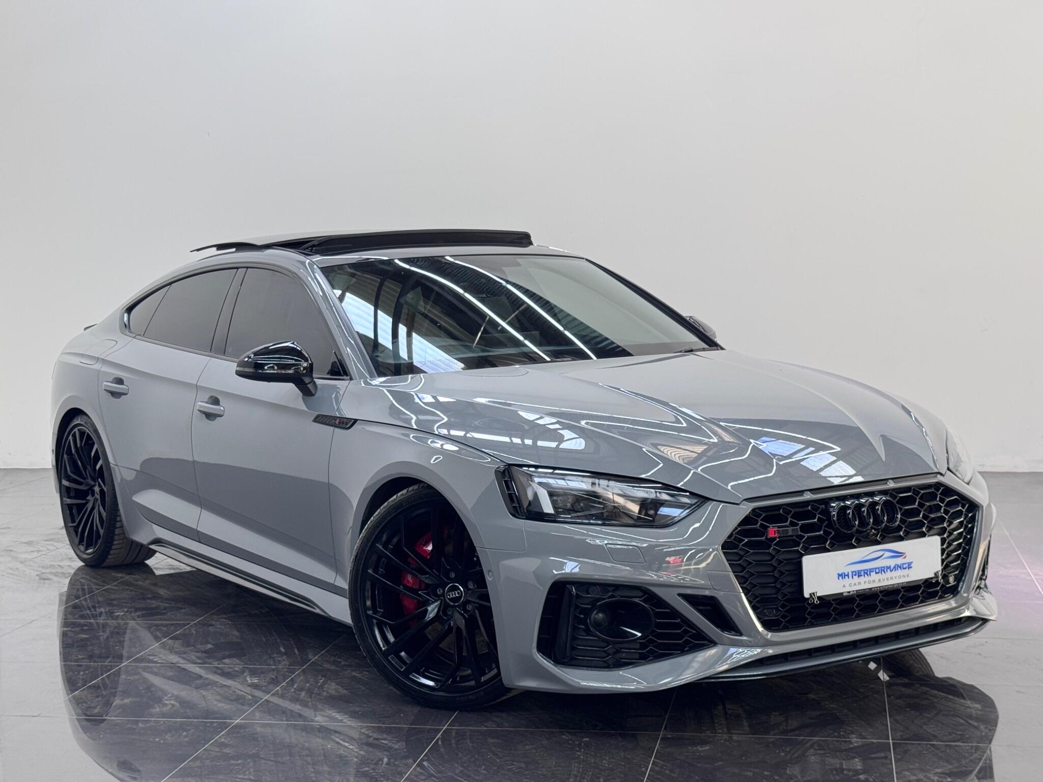 Audi RS5 view 34