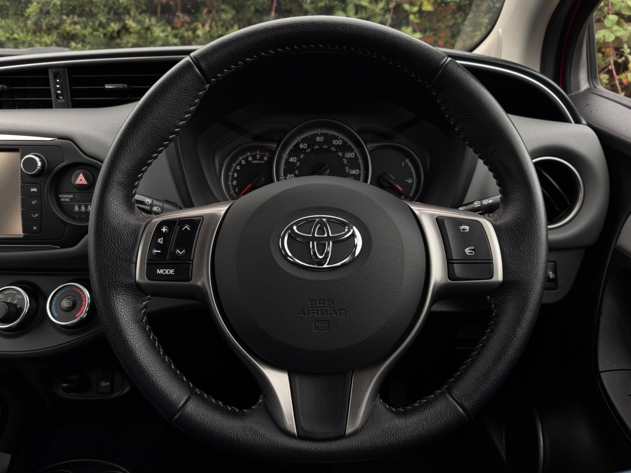Toyota Yaris view 24