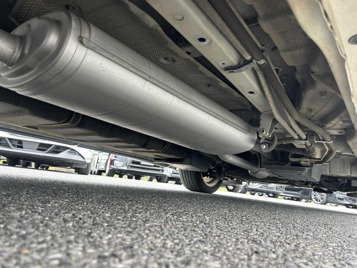 Toyota Vellfire view 25