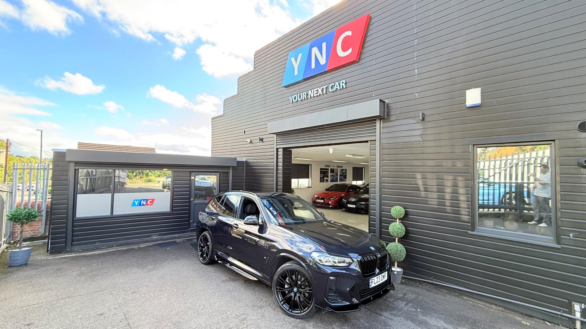 BMW X3 view 9