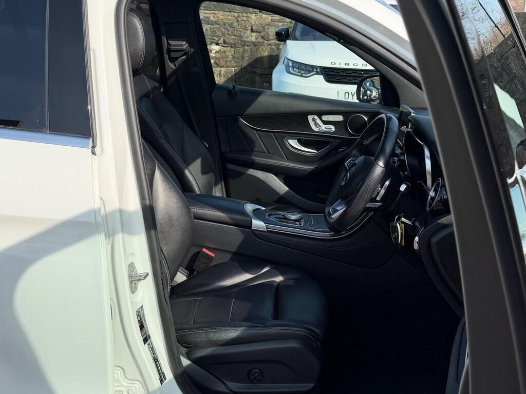 Mercedes-Benz GLC view 16