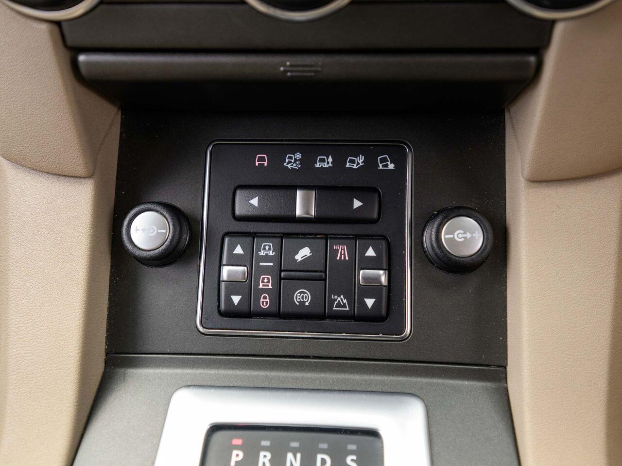 Land Rover Discovery view 33