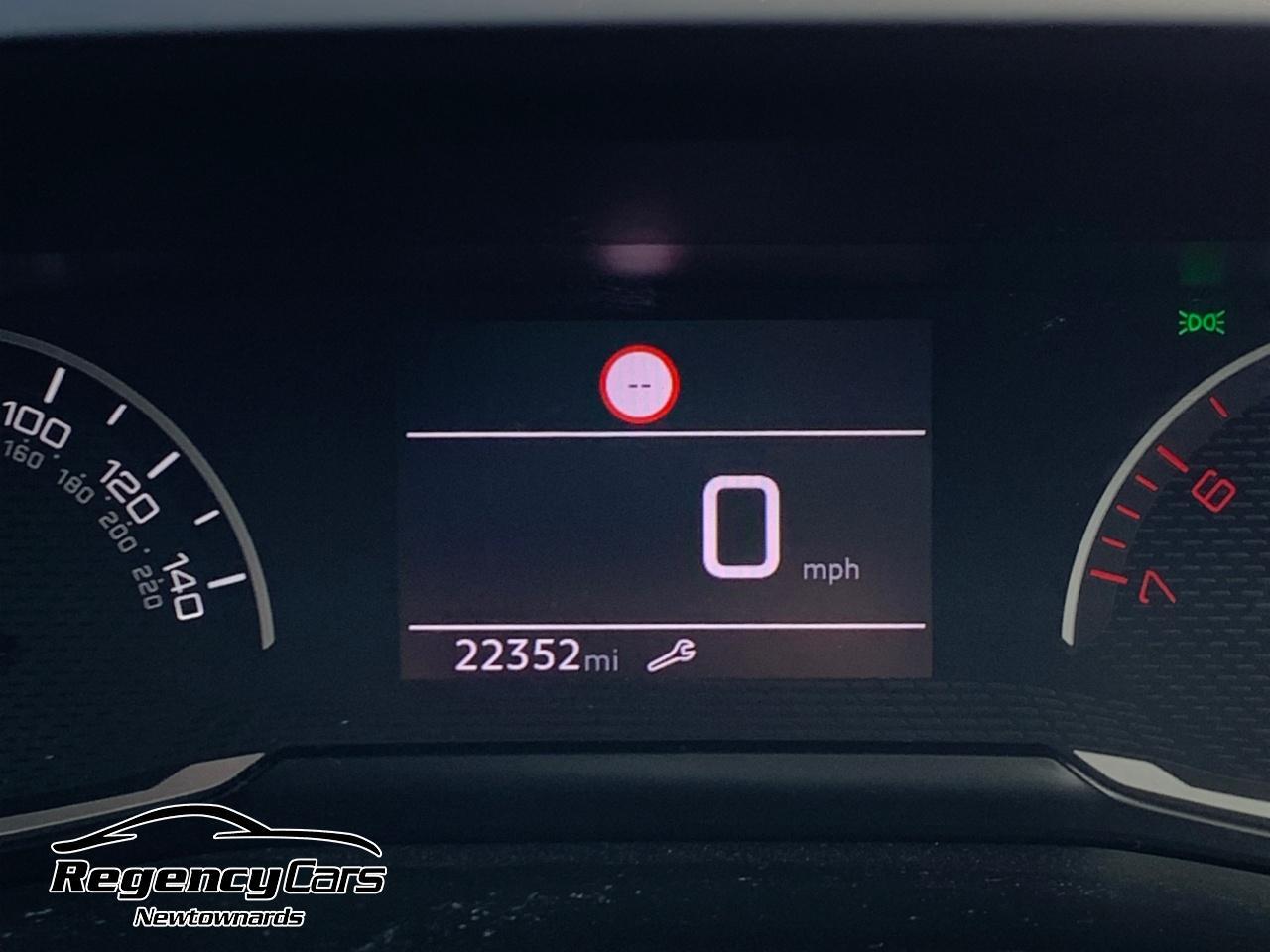 Peugeot 208 view 35