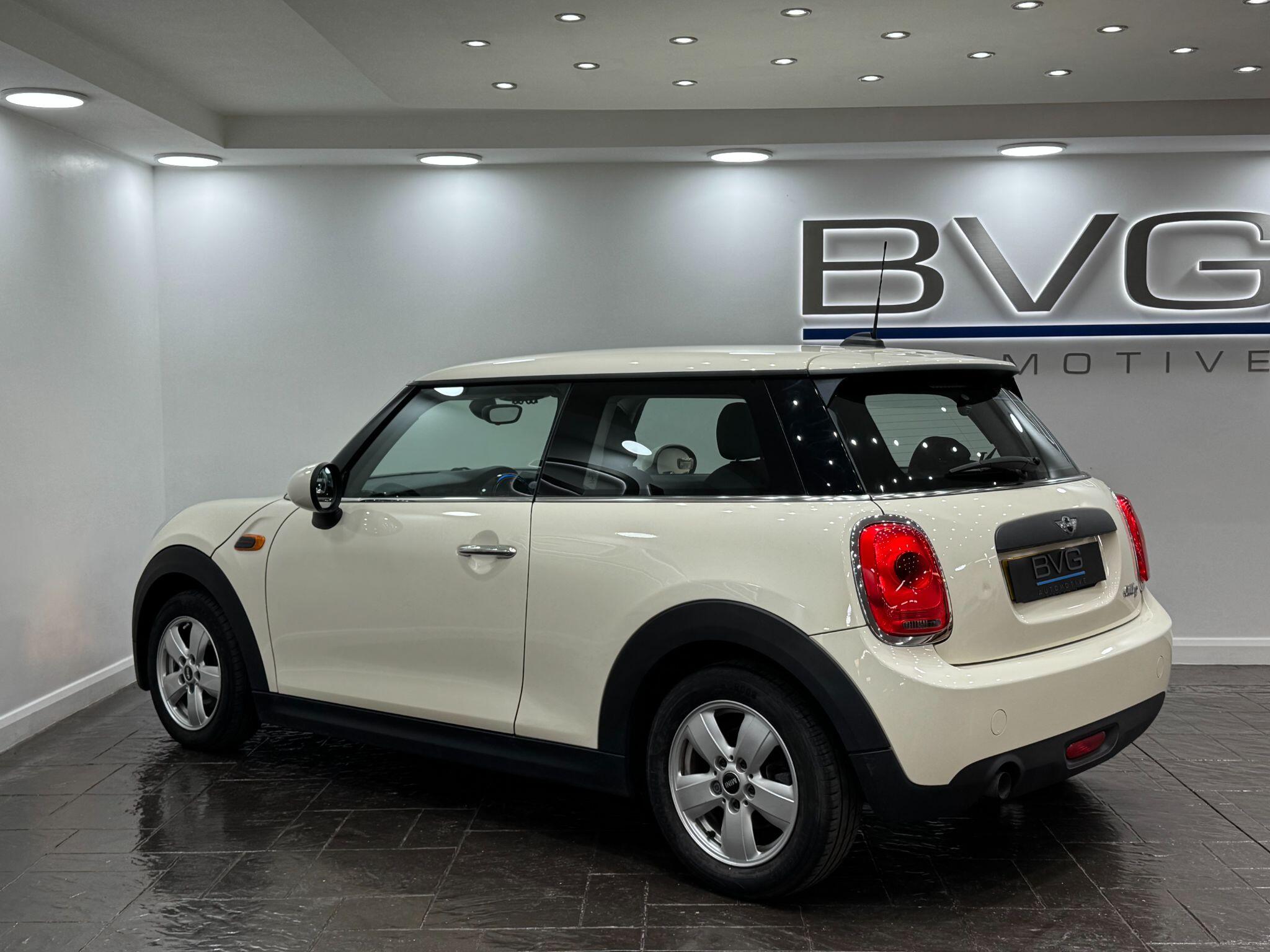 Mini Hatch view 9