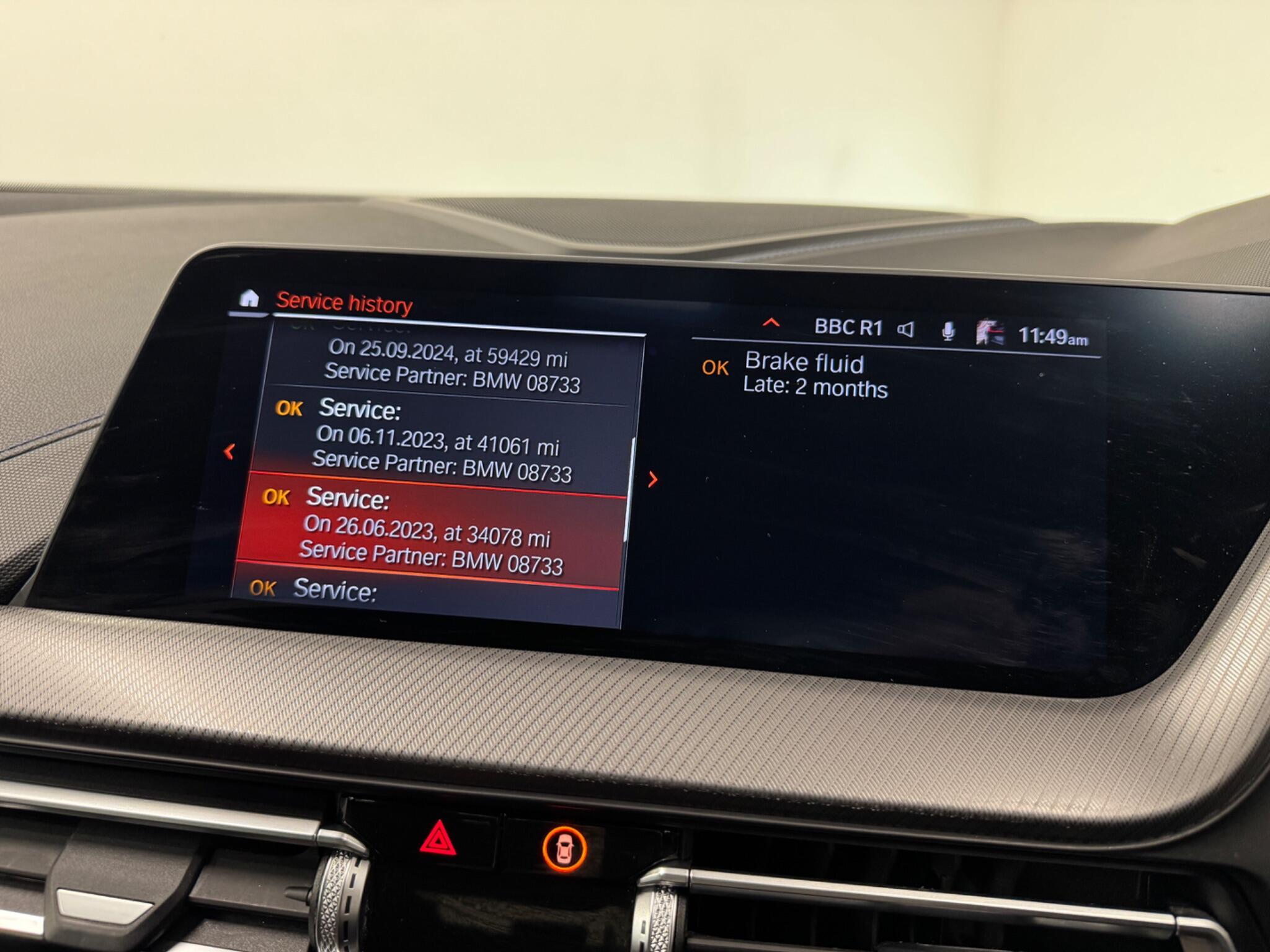 BMW 1 Series view 25