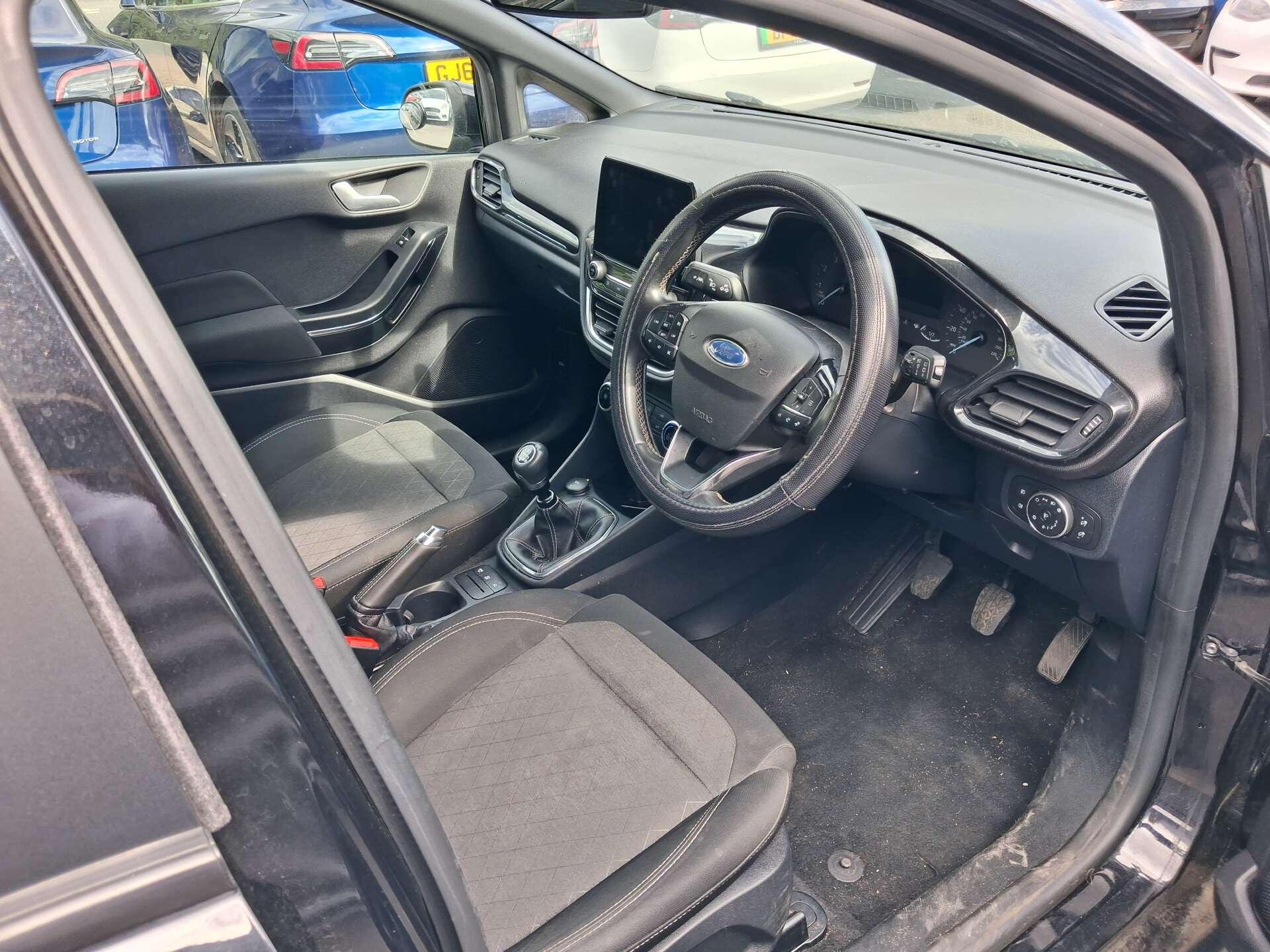 Ford Fiesta view 17