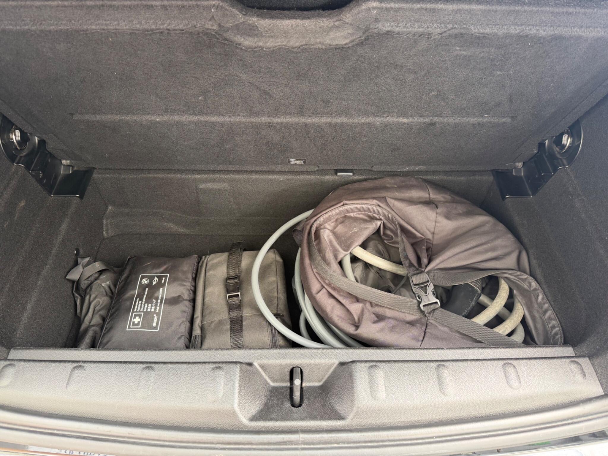 Mini Hatch view 20