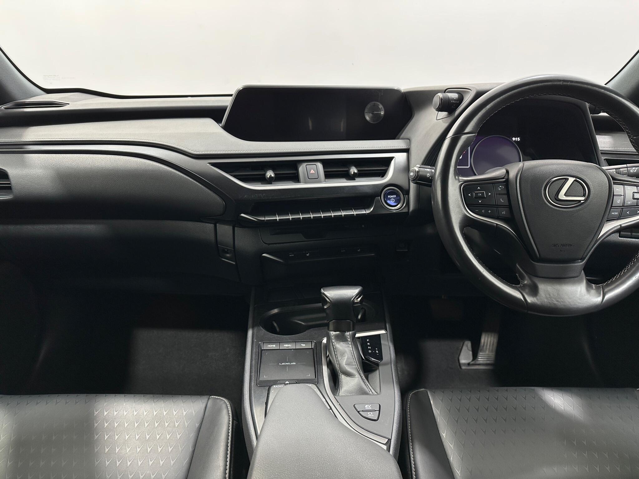 Lexus UX view 19