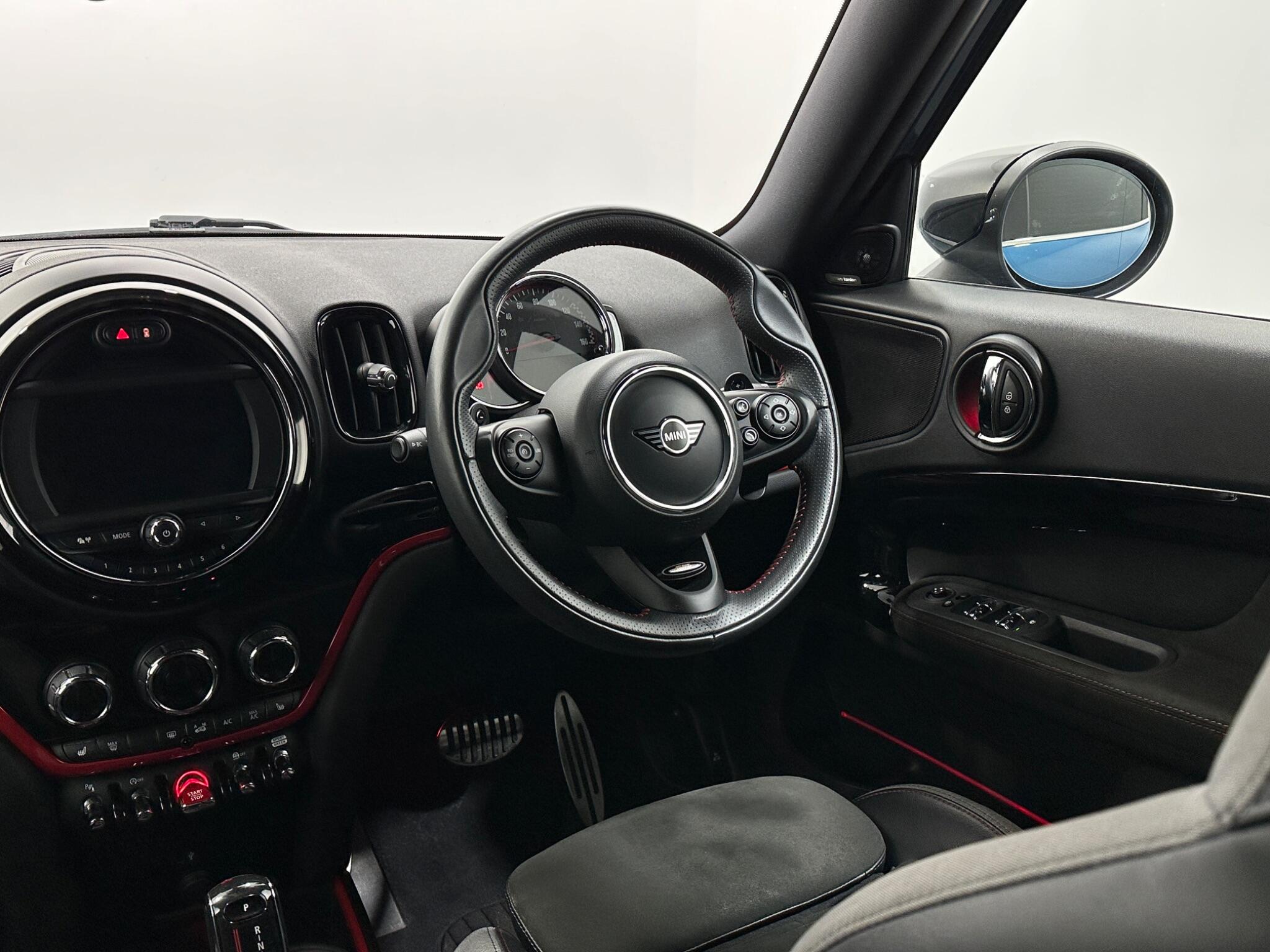 Mini Countryman view 12